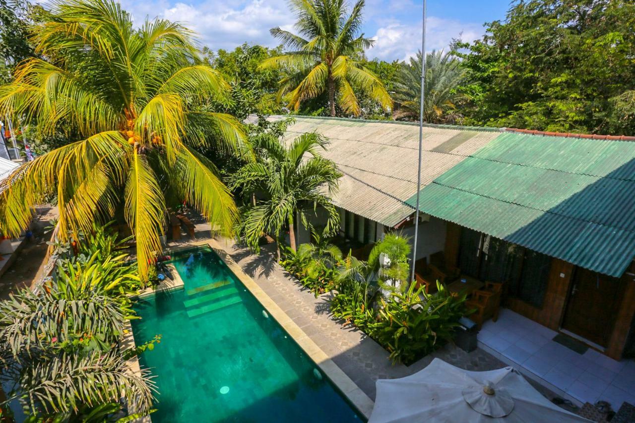 Oyo 1322 Mentari Homestay Gili Trawangan Extérieur photo